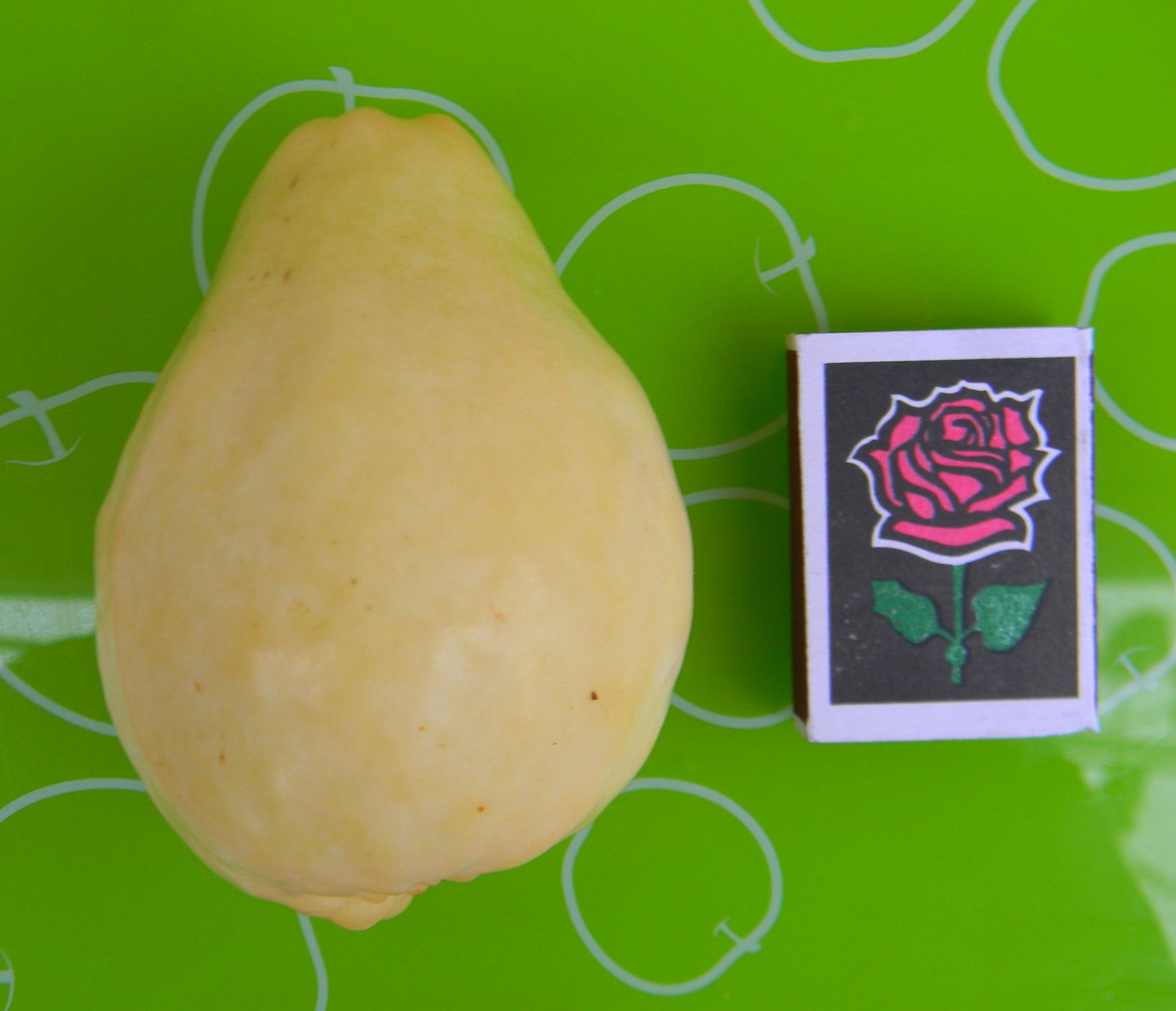 Зрелая гуайява египетская грушевидная